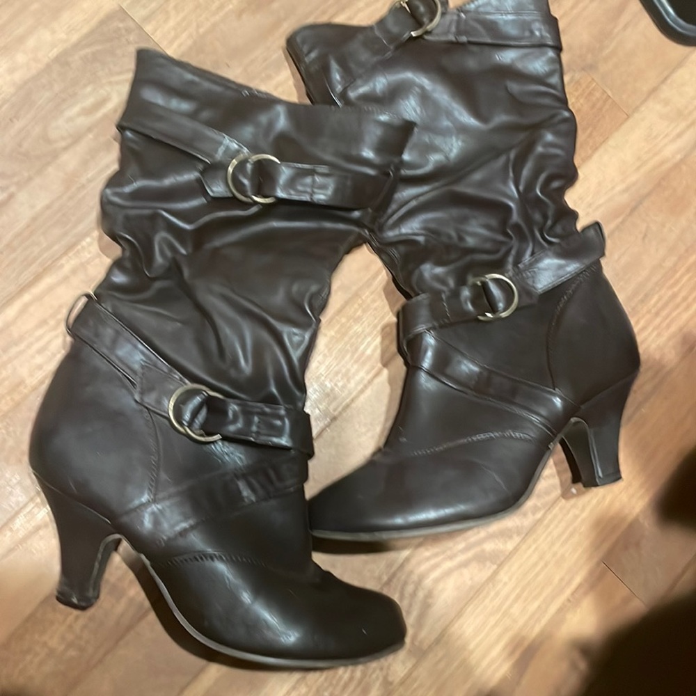 Heeled boot